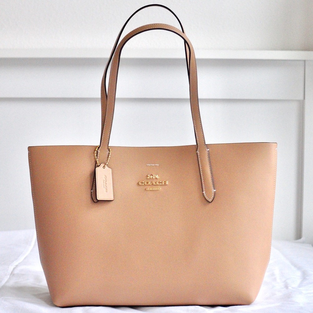Coach Large Avenue Tan Tote Purse